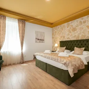 Pensión Luxury Floramye (adults Only)